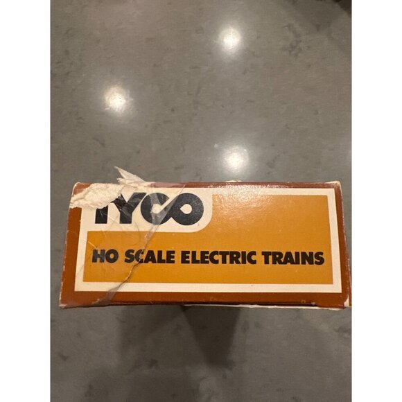 Tyco HO Scale Chattanooga 40 Caboose Electric Vintage Model Train in Used Box - Picture 8 of 10